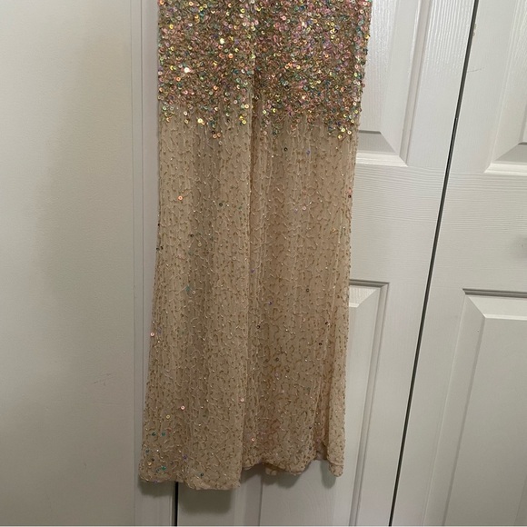 Cassandra Stone Rose Gold HighNeck Sweeping Back Formal/Prom/BlacktieGown Size 0 - Picture 10 of 14